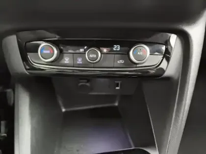 Photo 12 Opel Corsa  Electrique 136 ch & Batterie 50 kWh GS Line