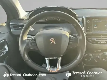 Photo 11 Peugeot 208  PureTech 82ch S&S BVM5 Signature