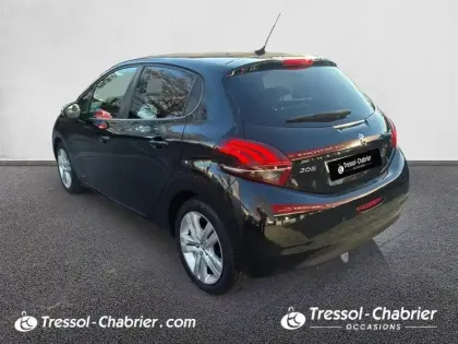 Photo 29 Peugeot 208  PureTech 82ch S&S BVM5 Signature