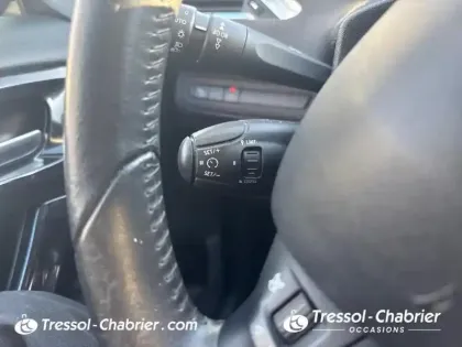 Photo 18 Peugeot 208  PureTech 82ch S&S BVM5 Signature