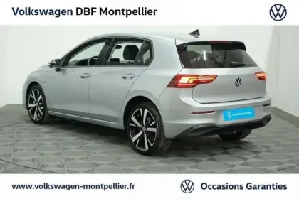 Photo 6 Volkswagen Golf 1.5 eHybrid 204 DSG6 VW Edition