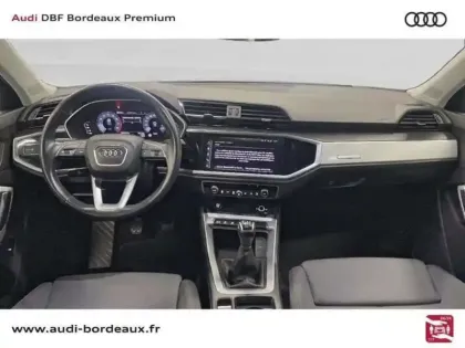 Photo 8 Audi Q3 35 TFSI 150 ch Design