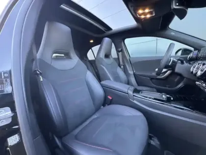 Photo 14 Mercedes Classe A 200 d AMG Line 1770 Li