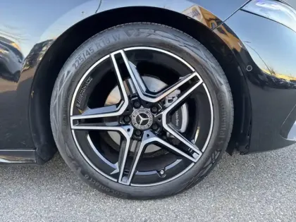 Photo 8 Mercedes Classe A 200 d AMG Line 1770 Li