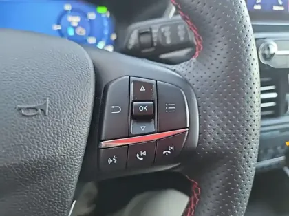 Photo 17 Ford Kuga 2.5 Duratec 190ch FHEV E85 ST-Line X BVA