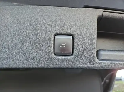 Photo 16 Ford Kuga 2.5 Duratec 190ch FHEV E85 ST-Line X BVA