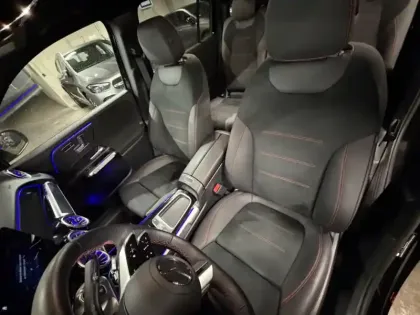 Photo 13 Mercedes GLB 200 d AMG Line Toit Ouvrant Full Led