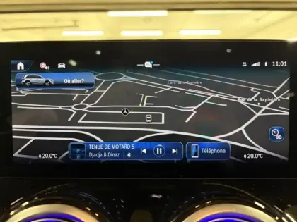 Photo 23 Mercedes GLB 200 d AMG Line Toit Ouvrant Full Led