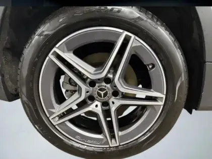 Photo 8 Mercedes GLB 200 d AMG Line Toit Ouvrant Full Led