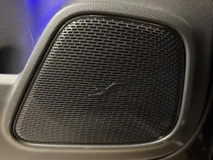 Photo 32 Mercedes GLB 200 d AMG Line Toit Ouvrant Full Led