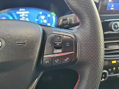 Photo 16 Ford Kuga 2.5 Duratec 190ch FHEV E85 ST-Line Business BVA