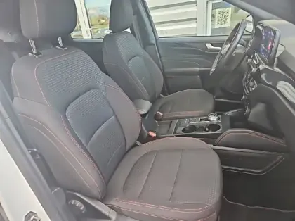 Photo 21 Ford Kuga 2.5 Duratec 190ch FHEV E85 ST-Line Business BVA