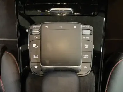 Photo 29 Mercedes Classe A 200 AMG Line Pack Black Full Led Toit Ouvrant