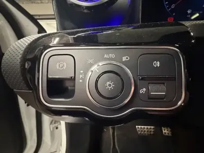 Photo 24 Mercedes Classe A 200 AMG Line Pack Black Full Led Toit Ouvrant