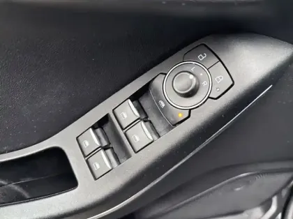 Photo 5 Ford Fiesta 1.0 EcoBoost 125ch mHEV Titanium X 5p