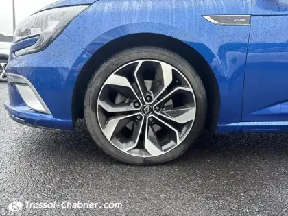 Photo 14 Renault Megane Mégane IV Berline Blue dCi 150 EDC GT-Line