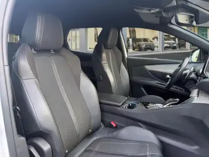 Photo 8 Peugeot 3008  Puretech 130ch S&S EAT8 GT