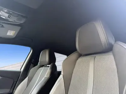 Photo 24 Peugeot 3008  Puretech 130ch S&S EAT8 GT