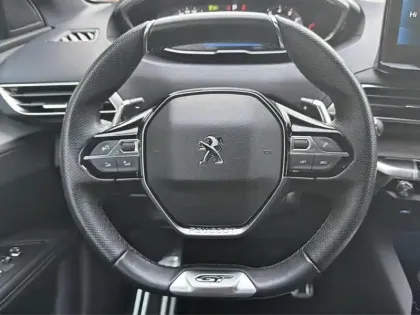 Photo 11 Peugeot 3008  Puretech 130ch S&S EAT8 GT