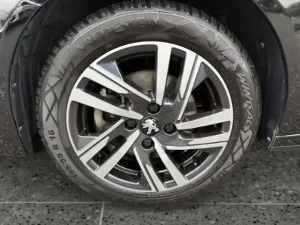 Photo 13 Peugeot 208  1.2 PureTech 100ch S&S Allure EAT8