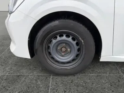 Photo 13 Peugeot 208  Affaire 1.5 BlueHDi 100 Premium