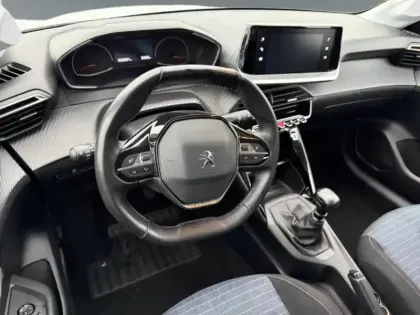 Photo 11 Peugeot 208  Affaire 1.5 BlueHDi 100 Premium