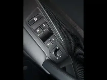 Photo 7 Volkswagen Tiguan  2.0 TDI 150ch Elegance DSG7