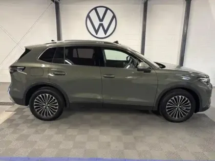 Photo 17 Volkswagen Tiguan  2.0 TDI 150ch Elegance DSG7