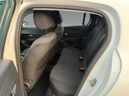 Photo 12 Peugeot 208  1.2 PureTech 100ch S&S Allure