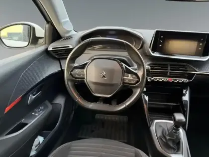 Photo 11 Peugeot 208  1.2 PureTech 100ch S&S Allure