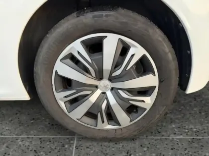 Photo 13 Peugeot 208  1.2 PureTech 100ch S&S Allure