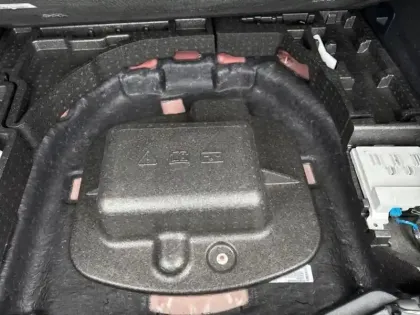 Photo 2 Ford Kuga  2.5 Duratec 180ch Hybrid FlexiFuel ST-Line X Powershift