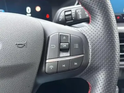 Photo 8 Ford Kuga  2.5 Duratec 180ch Hybrid FlexiFuel ST-Line X Powershift