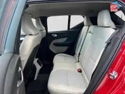 Photo 10 Volvo Xc40  T3 163CH MOMENTUM