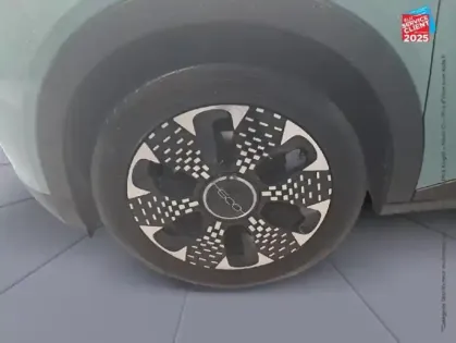 Photo 9 Fiat 600  e 156ch 54kWh La Prima Camera