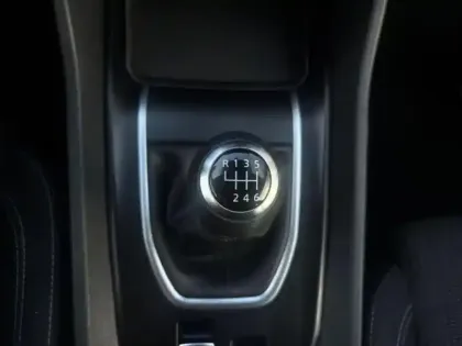 Photo 13 Nissan Qashqai  1.3 Mild Hybrid 140ch Visia