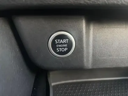 Photo 12 Nissan Qashqai  1.3 Mild Hybrid 140ch Visia