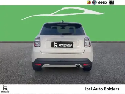 Photo 4 Fiat 600  1.2 Hybrid Turbo 110ch La Prima DCT6
