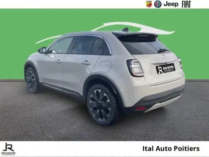 Photo 6 Fiat 600  1.2 Hybrid Turbo 110ch La Prima DCT6