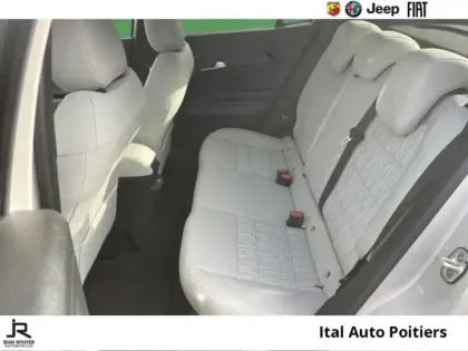 Photo 9 Fiat 600  1.2 Hybrid Turbo 110ch La Prima DCT6