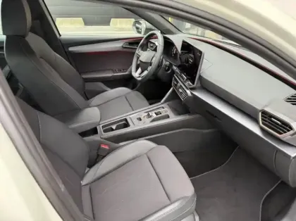 Photo 9 Cupra Leon  1.5 eTSI Hybrid 150ch V DSG7