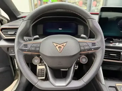 Photo 12 Cupra Leon  1.5 eTSI Hybrid 150ch V DSG7