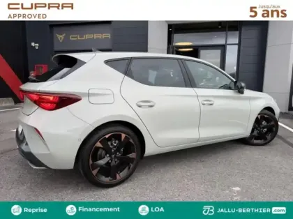 Photo 3 Cupra Leon  1.5 eTSI Hybrid 150ch V DSG7