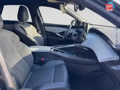 Photo 4 Peugeot 3008  1.2 Hybrid 136ch Allure e-DCS6 GPS Camera Carplay