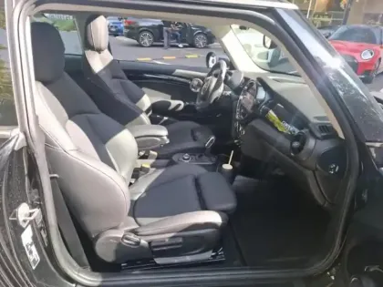 Photo 2 Mini Mini  Cooper SE 184ch Edition Camden BVA 5CV