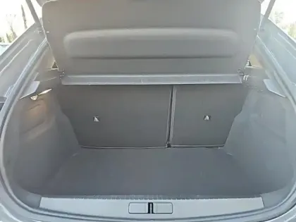 Photo 5 Peugeot 208  1.2 Hybrid 100ch Allure e-DCS6