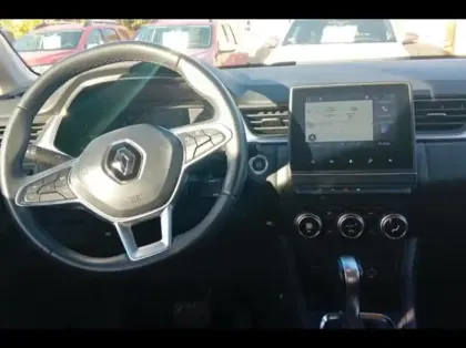 Photo 8 Renault Captur  1.6 E-Tech hybride 145ch Intens -21