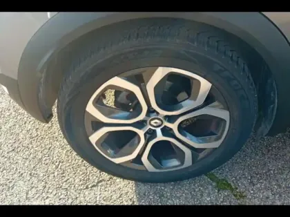 Photo 13 Renault Captur  1.6 E-Tech hybride 145ch Intens -21