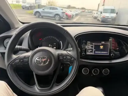 Photo 16 Toyota Aygo  X 1.0 VVT-i 72ch Dynamic S-CVT