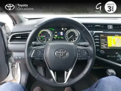 Photo 8 Toyota Camry  Hybride 218ch Design